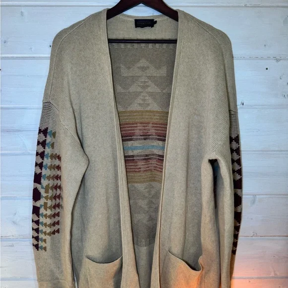 Pendleton Tan Southwestern Pattern Cardigan - Picture 7 of 9